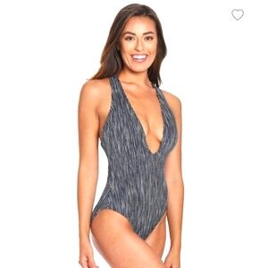 La Blanca Women's Standard Plunge Mio One Piece Swimsuit, Black And White, 6